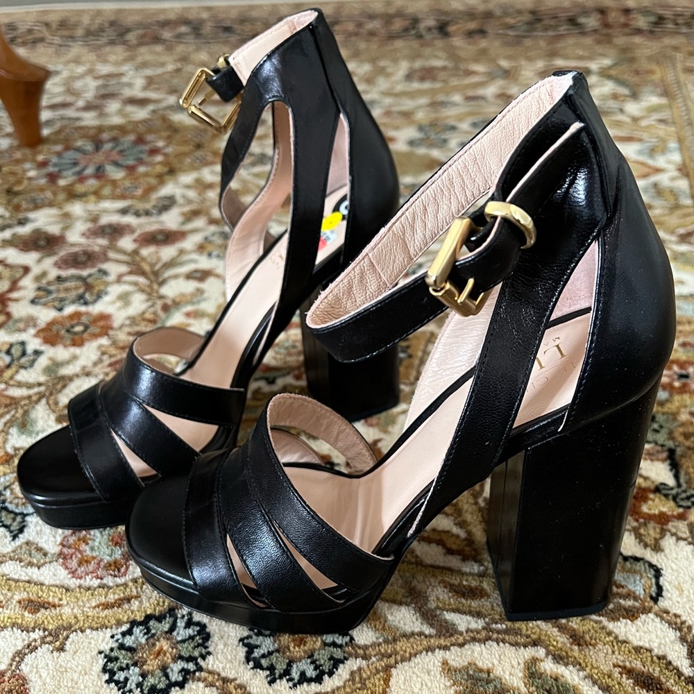 NEW Le Château Luxe Collection Black Chunky Heel Sandals – Made in Italy
